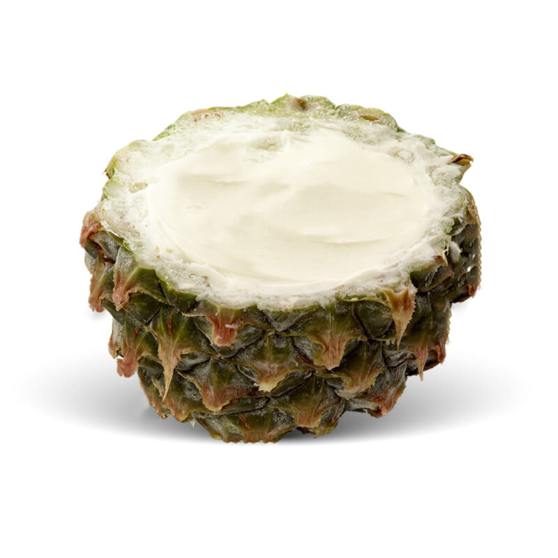 Sorbet Pina Colada Island Way servi dans une coque d’ananas naturelle